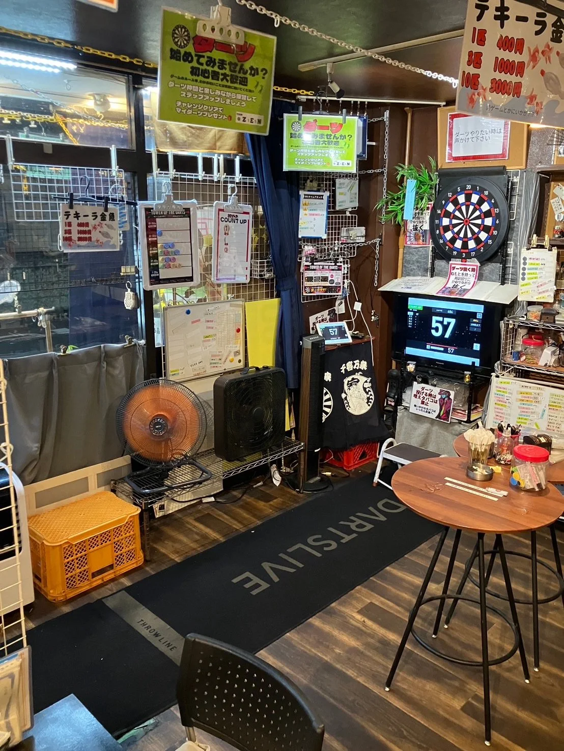 店内の様子1